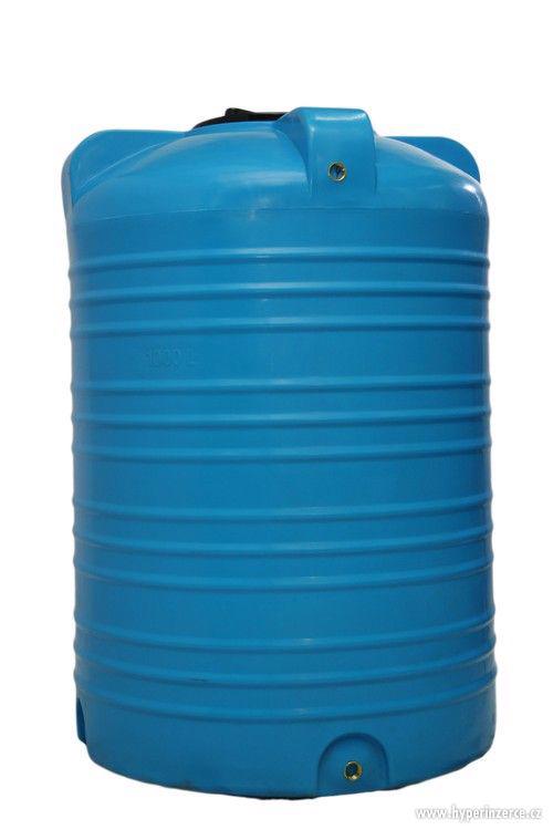 Plastová nádrž 60 - 10 000 L (zásobník na vodu) - foto 2