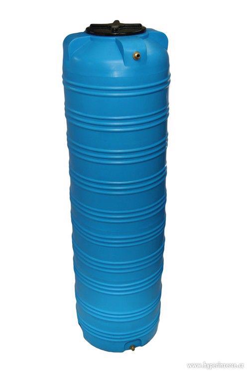 Plastová nádrž 60 - 10 000 L (zásobník na vodu) - foto 4