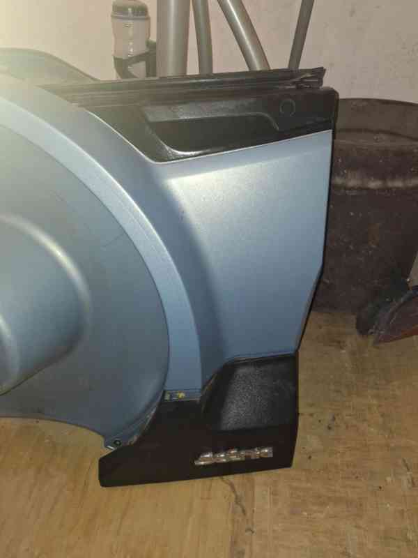 Zádní dveře od kufru na Renault megane scenic RX4 - foto 4