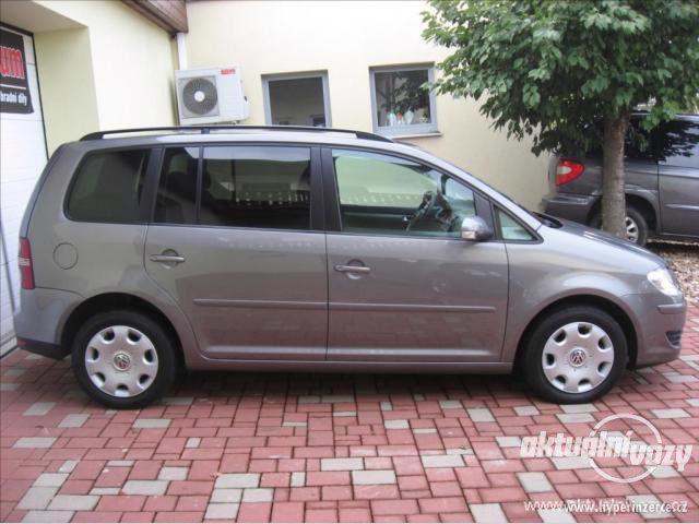 Volkswagen Touran 1.4, benzín, r.v. 2008 - foto 38