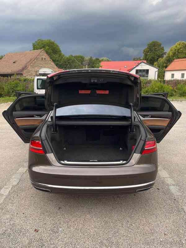 Audi A8 4,2   Audi A8 4.2 TDI - foto 16