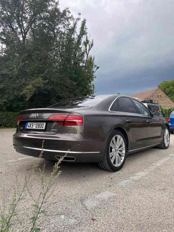 Audi A8 4,2   Audi A8 4.2 TDI - foto 32