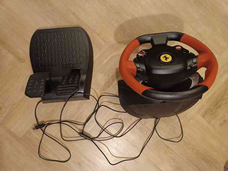 Herní volant Thrustmaster Ferrari 458 Spider - foto 3