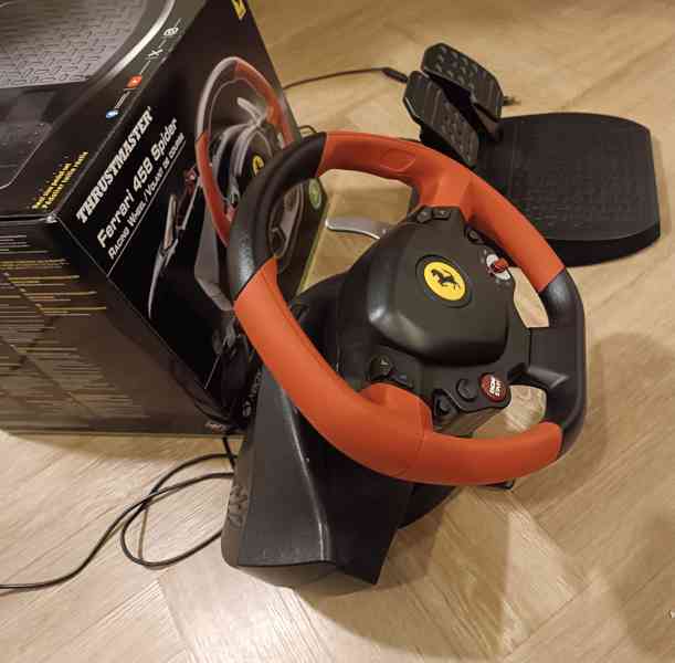 Herní volant Thrustmaster Ferrari 458 Spider - foto 4
