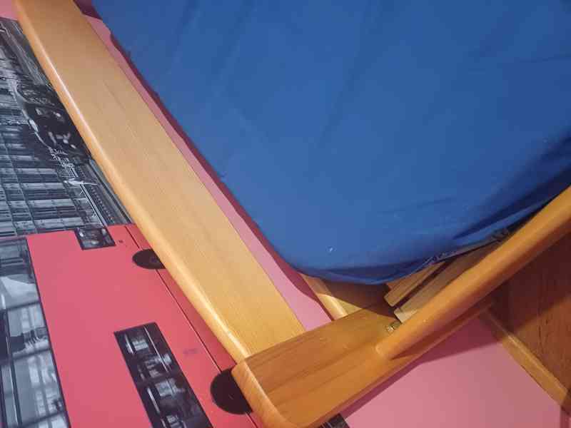 Postel s antidekubitní matrací a roštem - foto 3
