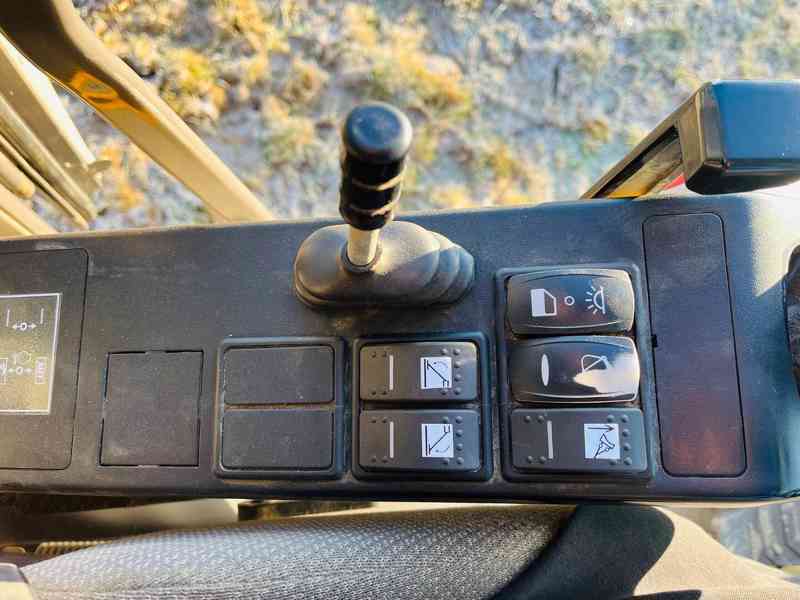 Kolové rypadlo Volvo EW160E (Možnost leasingu) - foto 9