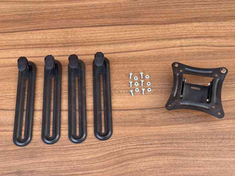 Adaptér / držák pro displeje s úhlopříčkou 10" až 27" - foto 5