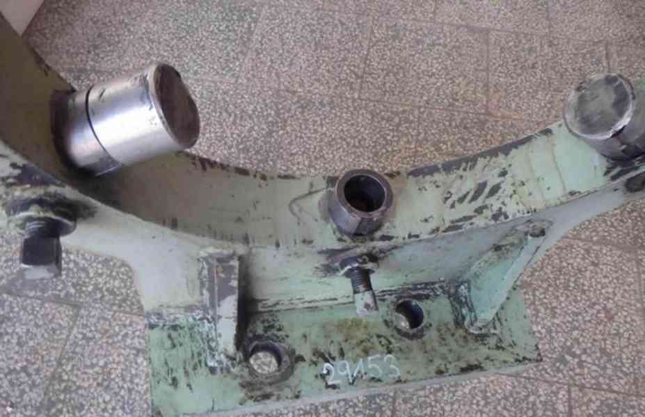 Pevná luneta na soustruh pr.510; výška na střed 460 - foto 7