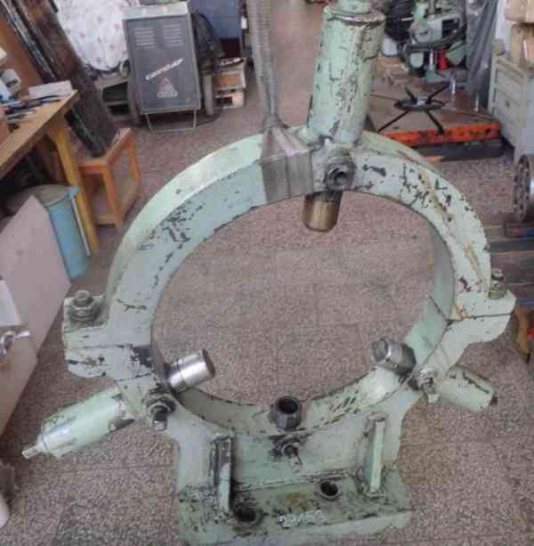 Pevná luneta na soustruh pr.510; výška na střed 460 - foto 6