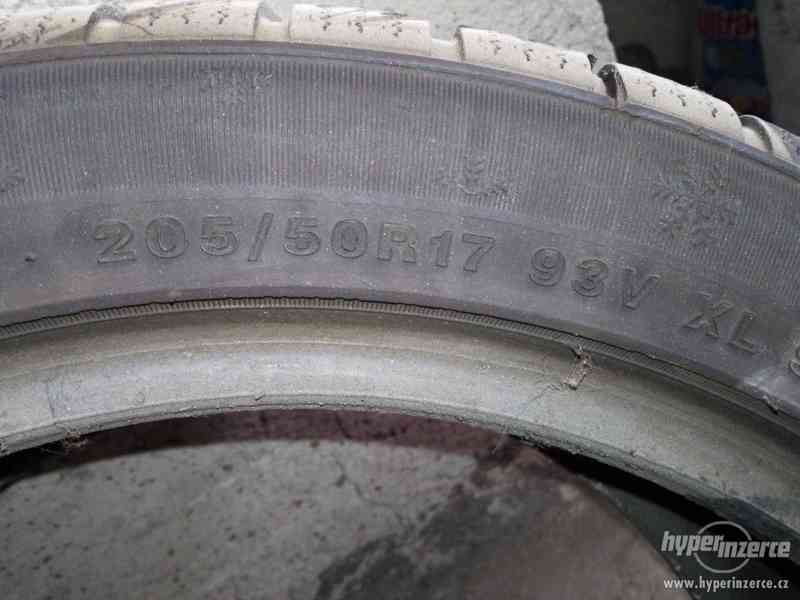 Zimní pneu 205 /50 R17 - foto 3