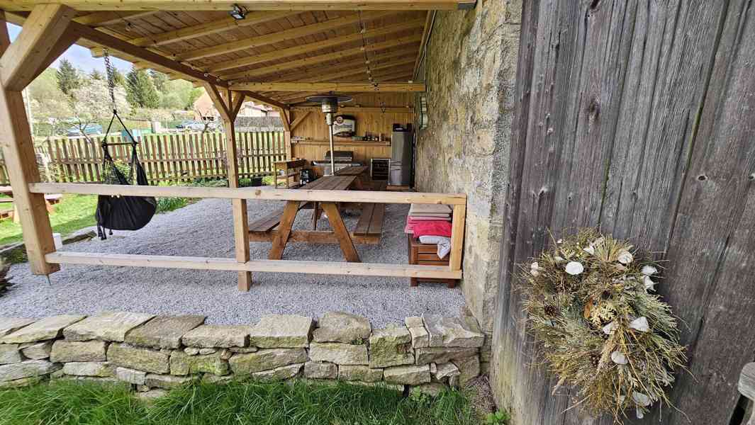 Novostavba RD 360m2 s 3 byty na pozemku 2.800 m2 u Telče. - foto 17