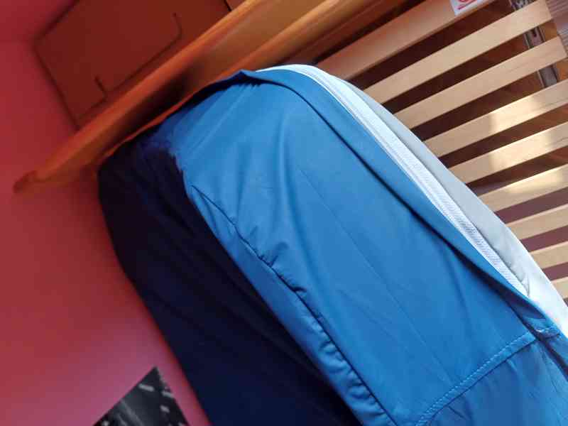 Postel s polohovacim roštem a antidekubit matrací - foto 4