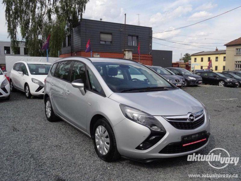 Opel Zafira 1.6, nafta, RV 2014, navigace - foto 10