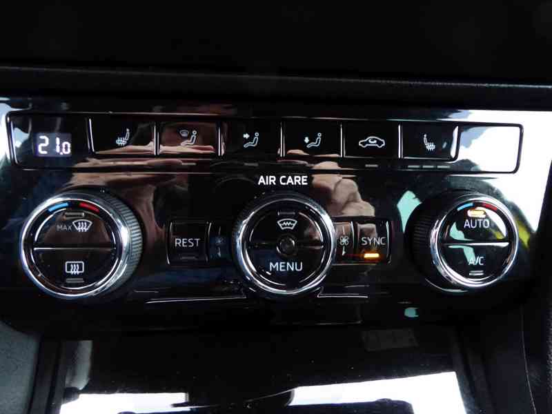 ŠKODA Superb Combi Sportline 2,0 TSI 206 kW 4x4 DSG - foto 32