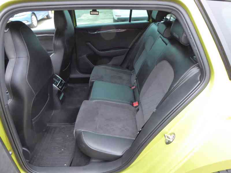 ŠKODA Superb Combi Sportline 2,0 TSI 206 kW 4x4 DSG - foto 10