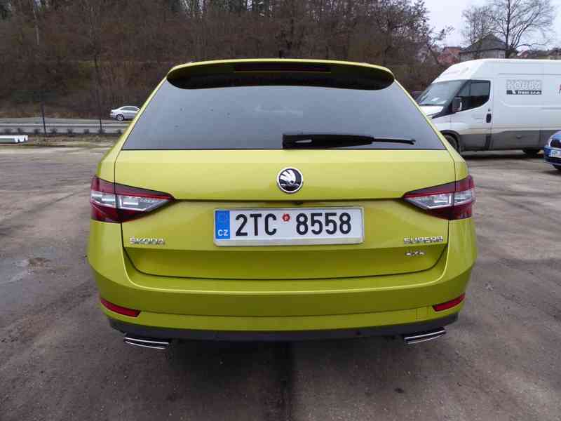 ŠKODA Superb Combi Sportline 2,0 TSI 206 kW 4x4 DSG - foto 4