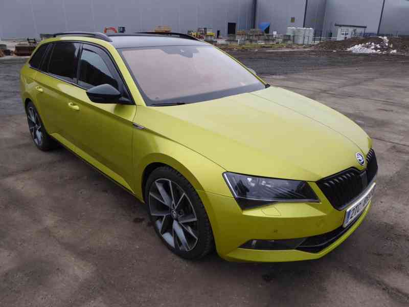 ŠKODA Superb Combi Sportline 2,0 TSI 206 kW 4x4 DSG - foto 7