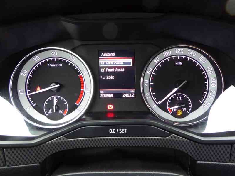 ŠKODA Superb Combi Sportline 2,0 TSI 206 kW 4x4 DSG - foto 22