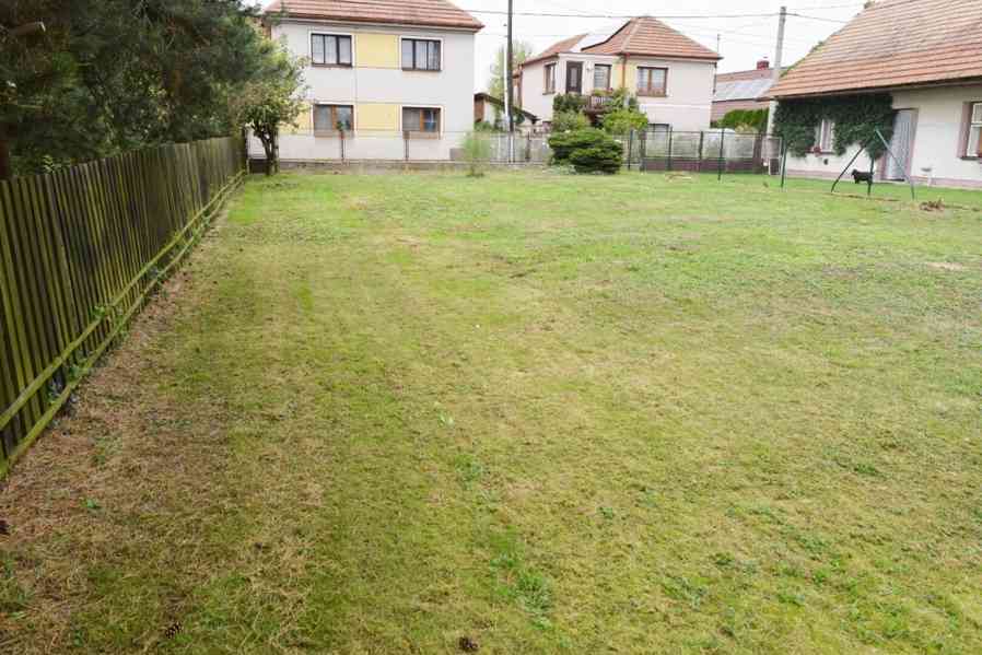 Prodej stavebního pozemku v obci Měník u Nového Bydžova - foto 8