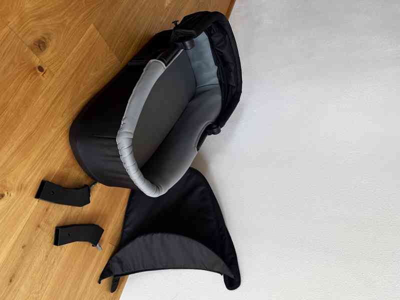 Korbička Thule Urban Glide Bassinet černá - foto 3