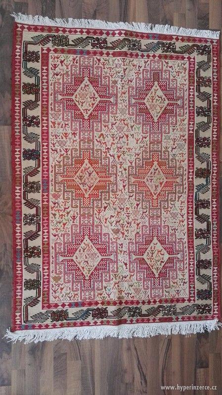 Perský koberec - foto 1