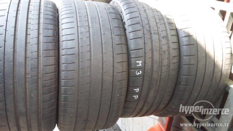 Málo jeté pneu Michelin Pilot Super Sport 265 a 245/40ZR18 - foto 1