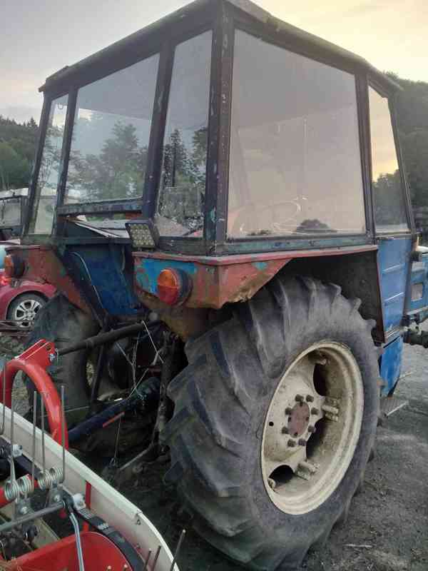 Traktor 4611 - foto 6
