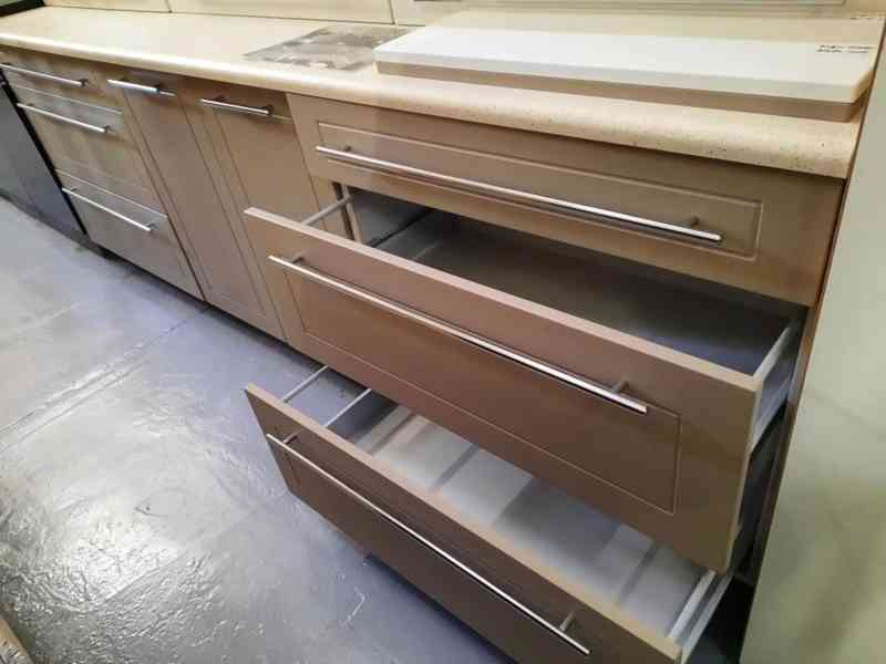 kusové skříňky MDF - foto 3