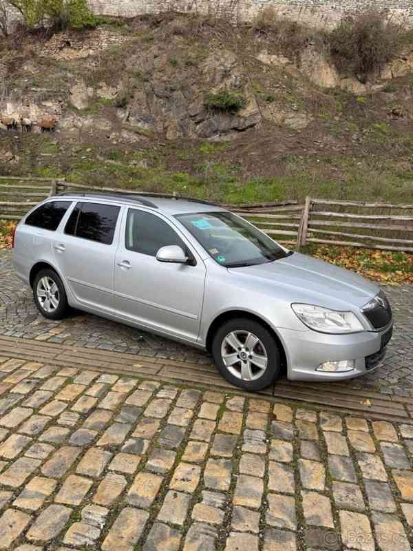 Škoda Octavia 1,4   2 - foto 4