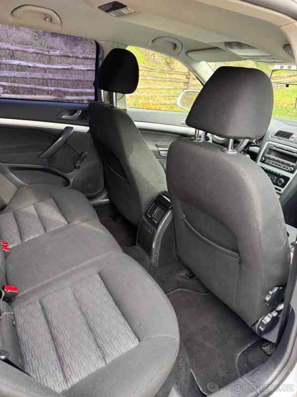 Škoda Octavia 1,4   2 - foto 12