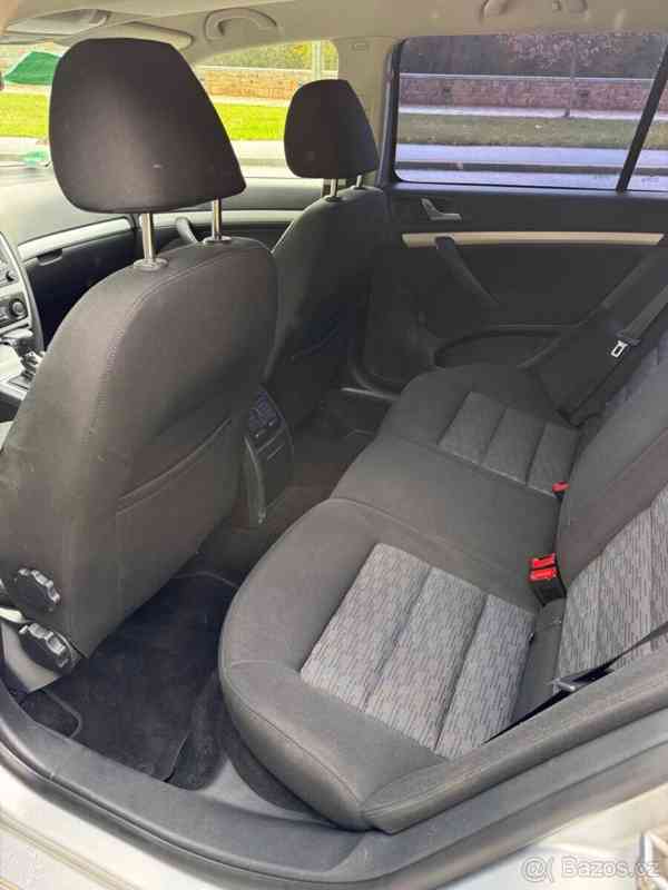 Škoda Octavia 1,4   2 - foto 11