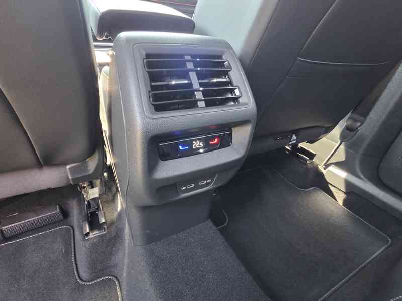 Tiguan R-Line 1,5 eTSI - 12 890Km - Vozidlo ve stavu nového  - foto 12