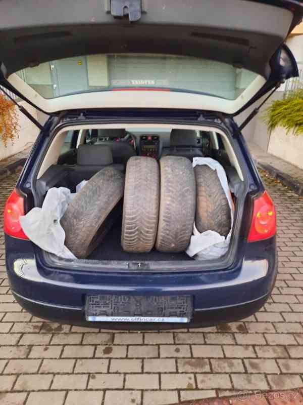 Volkswagen Golf 5 1.6 MPi 75 kW DSG	 - foto 7
