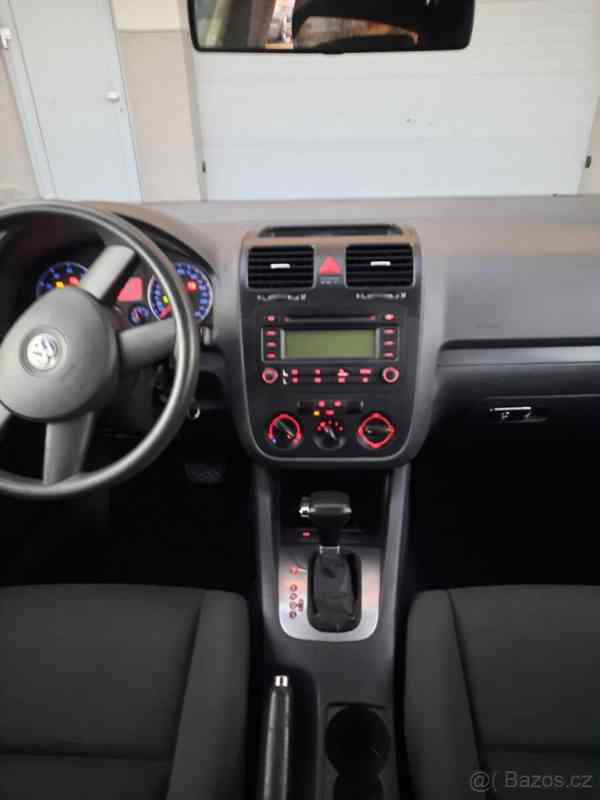 Volkswagen Golf 5 1.6 MPi 75 kW DSG	 - foto 8