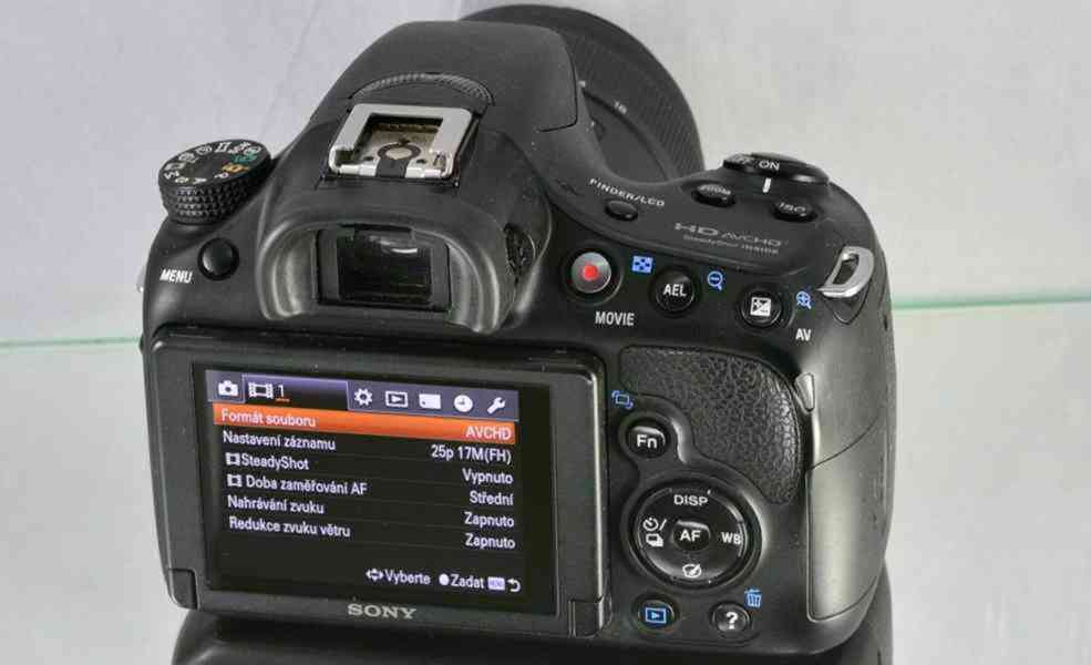 Sony SLT- A58 + Objektiv DT 18-55mm 3.5-5.6 SAM II  7900 exp - foto 9