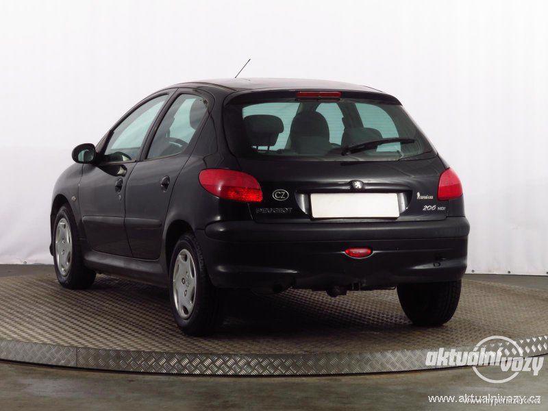 Peugeot 206 2.0, nafta, vyrobeno 2002, el. okna, STK, centrál, klima - foto 2