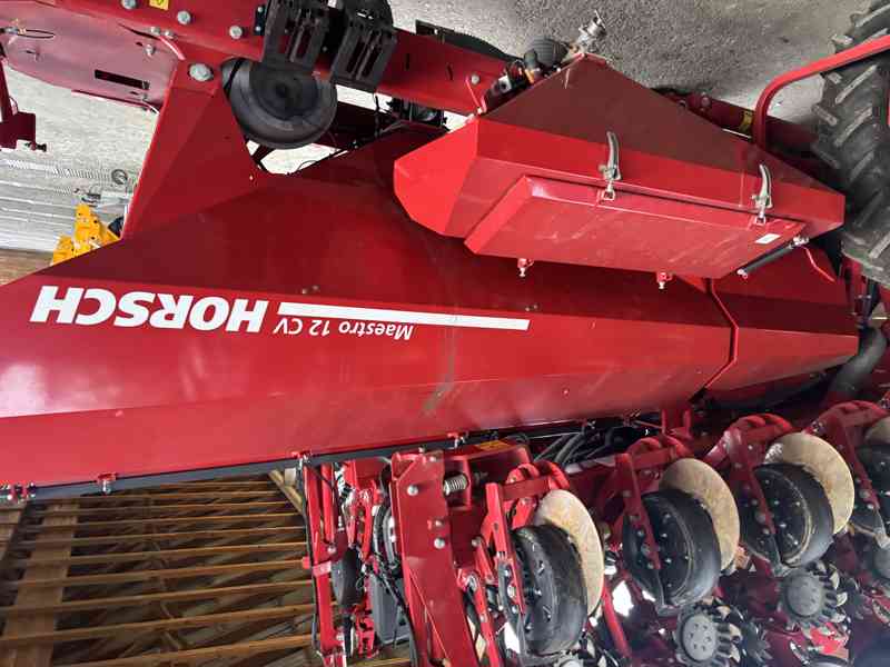 Secí stroj HORSCH Maestro 12 CV MTS - foto 3