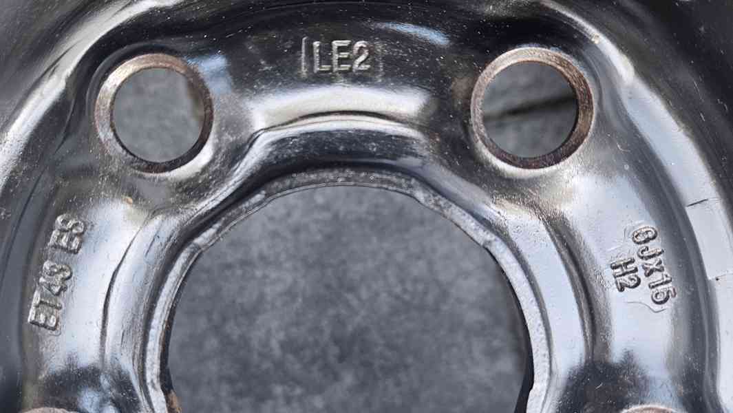 Škoda Fabia letní pneumatiky 195/55R15 disky 6Jx15 5x100  - foto 4