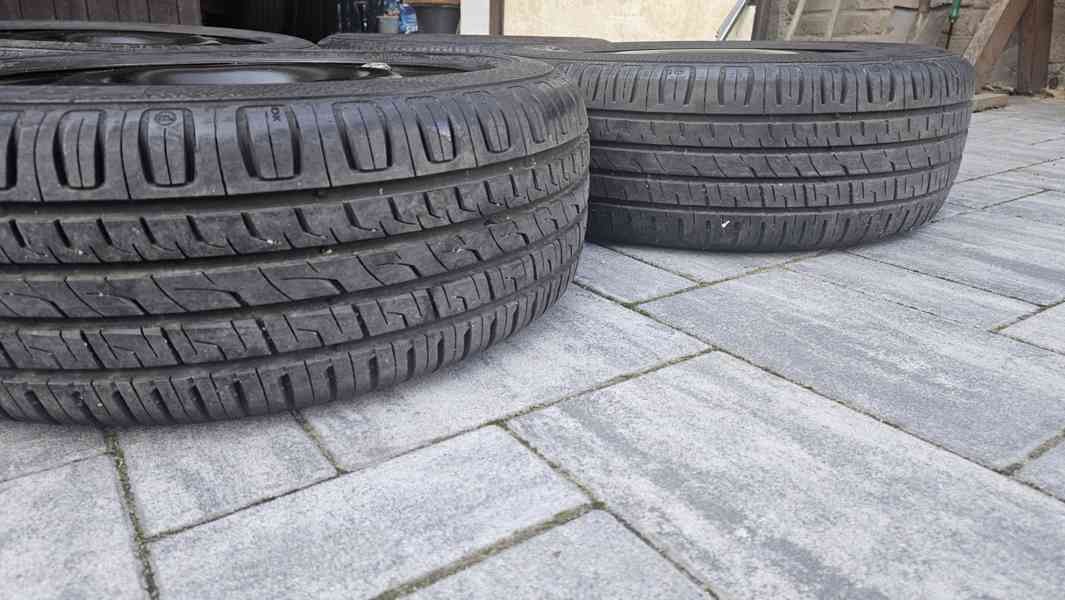 Škoda Fabia letní pneumatiky 195/55R15 disky 6Jx15 5x100  - foto 2