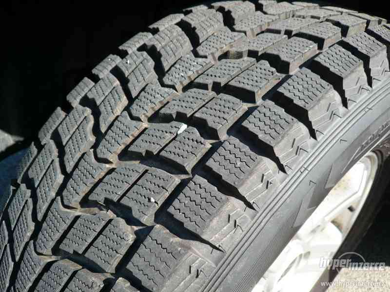 KIA SORENTO 2,5 CRDi 4x4 - foto 9