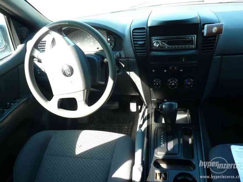 KIA SORENTO 2,5 CRDi 4x4 - foto 10
