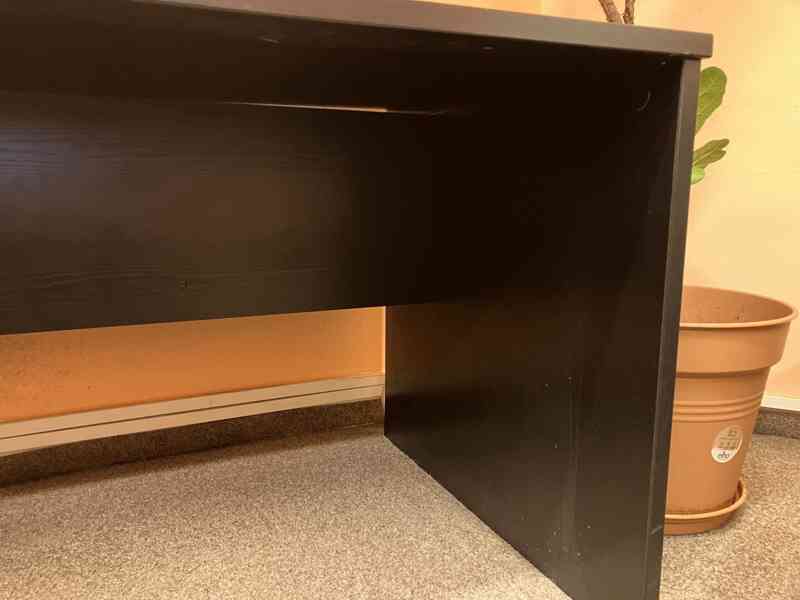 Stoly 160×80 a 130×48 – ZA ODVOZ, jednotlivě - foto 3