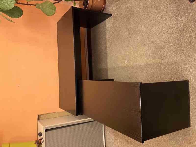 Stoly 160×80 a 130×48 – ZA ODVOZ, jednotlivě - foto 1