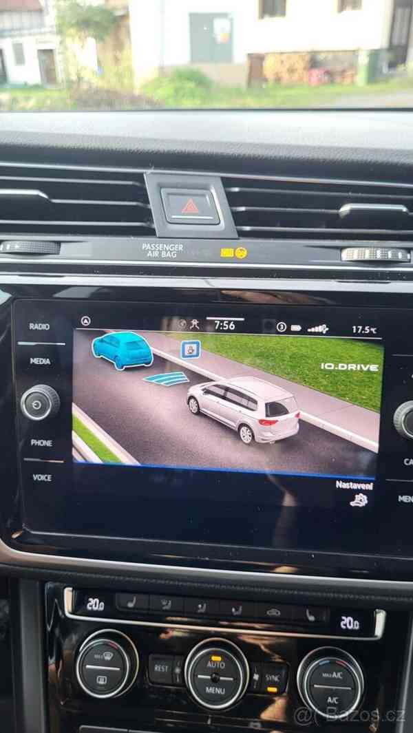 Volkswagen Touran 1,5   110kW EVO, 5 míst, r.2020 - foto 14