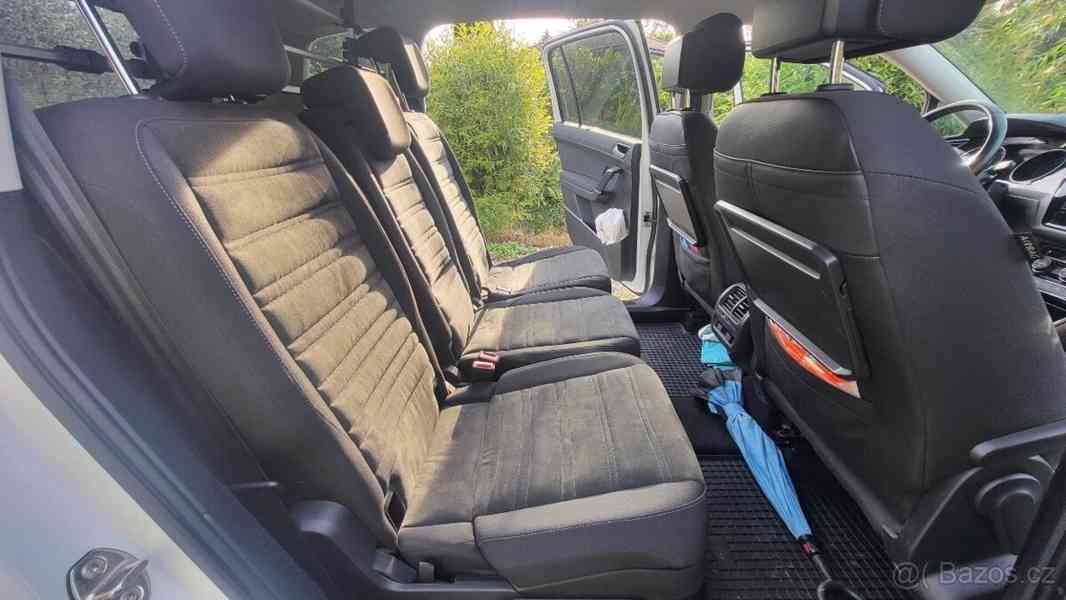 Volkswagen Touran 1,5   110kW EVO, 5 míst, r.2020 - foto 10
