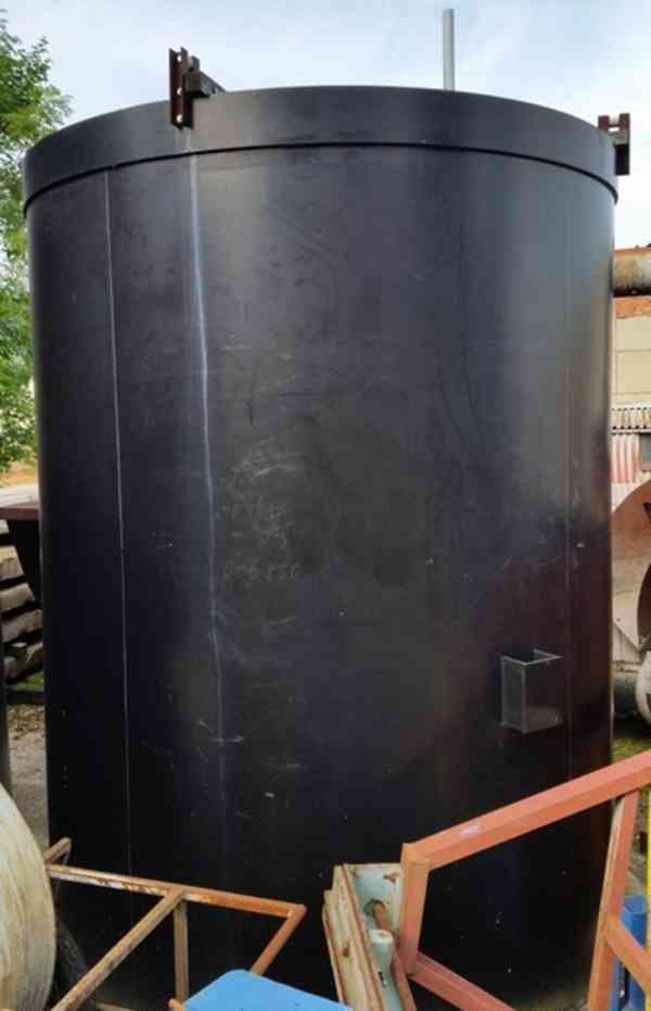 Plastová nádrž PE 2160x2800 - 10,26m3  - foto 2