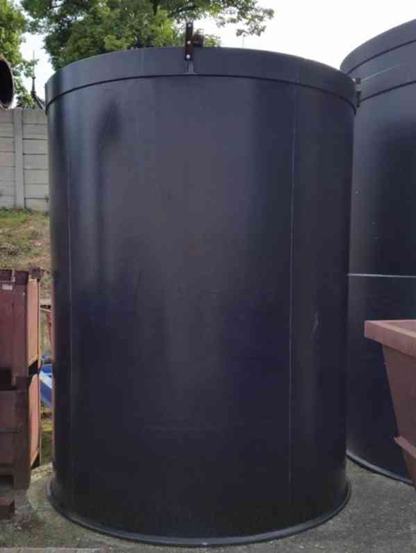Plastová nádrž PE 2160x2800 - 10,26m3 