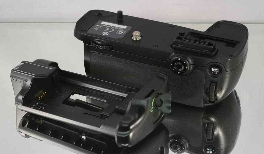 Nikon MB-D15 *battery grip pro Nikon D7100, D7200 - foto 1