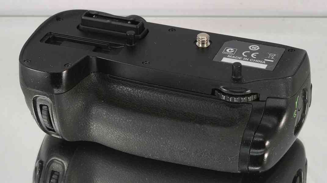 Nikon MB-D15 *battery grip pro Nikon D7100, D7200 - foto 3