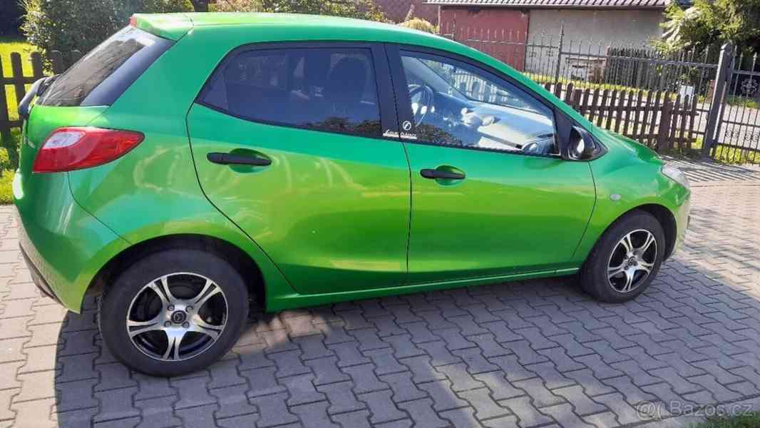 Mazda 2 1,3   i 55kw - foto 4